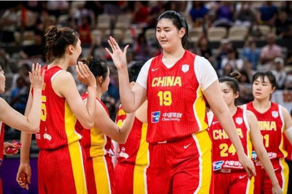 创通网 反转！张子宇被传高原反应却并未退出集训 女篮集训还剩16人