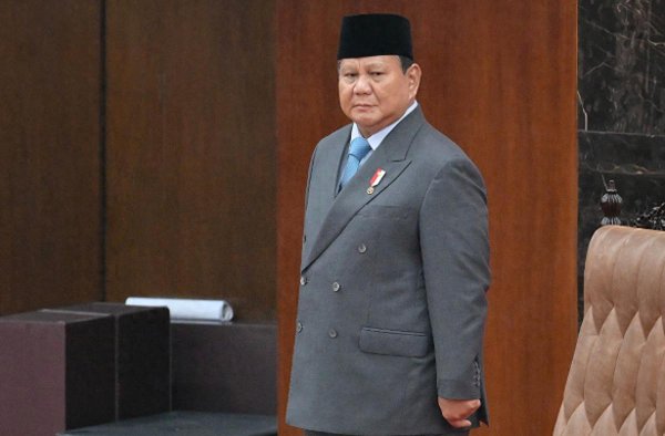 华泰配资 中俄朝并肩站C位, 印尼总统最后一刻赶到, 26国领导人欢聚一堂