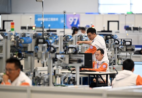 股天乐 新华视点｜透视第三届全国技能大赛：技能人才如何向“新”？